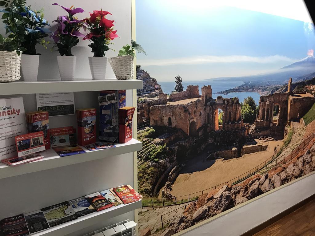 Locami Holiday&Rooms Jolanda Suite Catania Exteriör bild